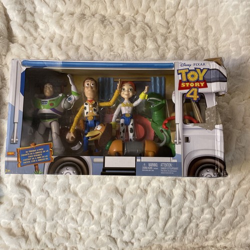 Mattel disney toy - mattel, rv