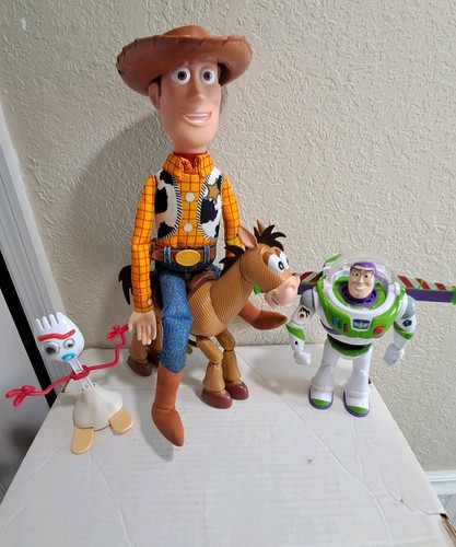Disney pixar toy story - disney, buzz